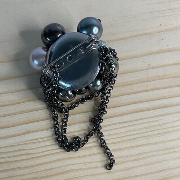 Clustered Bead & Chain Brooch Pin With Mixed Pearl Tones - Picture 3 of 4